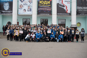 Волонтеры БГТУ приняли участие в молодежной акции «Выбери жизнь!», которая прошла 24 ноября 2017 г. на площади Ульянова в Бежицком районе города Брянска.