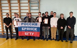 В БГТУ состоялось первенство по шашкам между студентами учебно-научного института транспорта и учебно-научного технологического института 