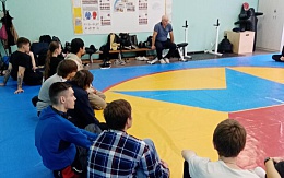 Студенты БГТУ посетили лекцию «Самбо – достояние России»
