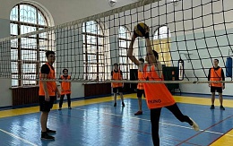 В БГТУ состоялась матчевая встреча по игре «Пионербол»