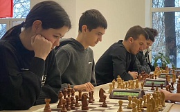 Сборная команда студентов БГТУ стала серебряным призером турнира по шахматам